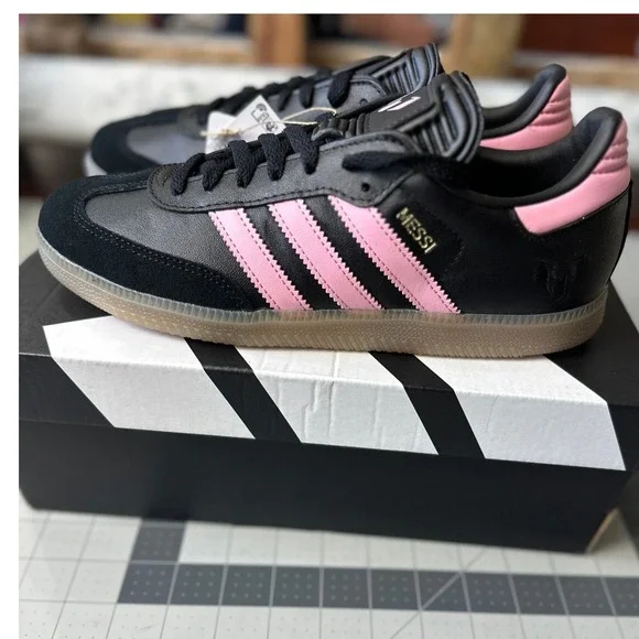 adidas NWB Samba Messi Inter Miami SZ 7.5 Mens Black Unisex Pink IH8158 Sneakers - Picture 8 of 12